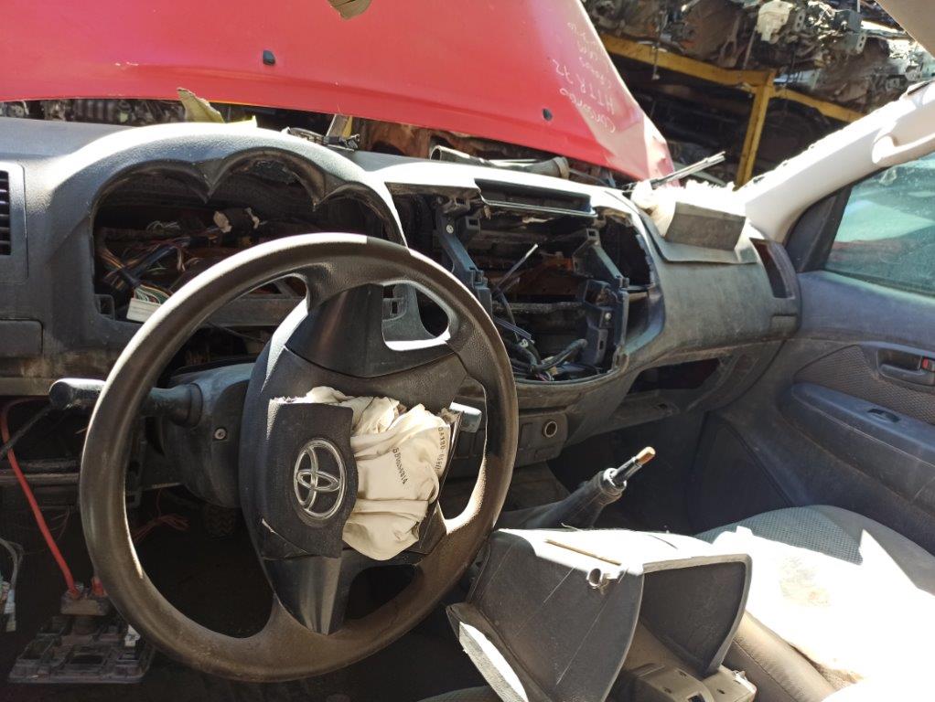  Toyota HILUX 2016    EN DESARME